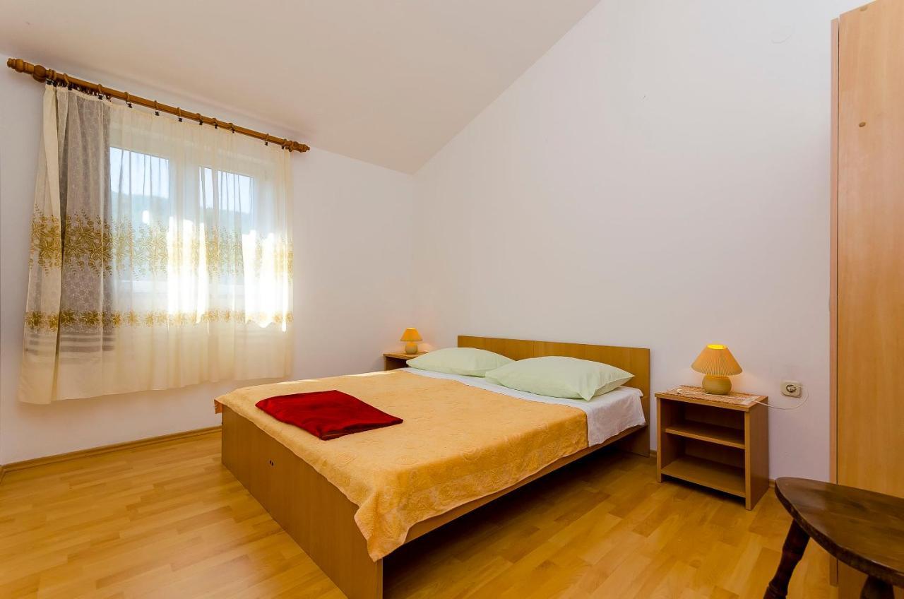 Apartments Milka Slatine Bagian luar foto