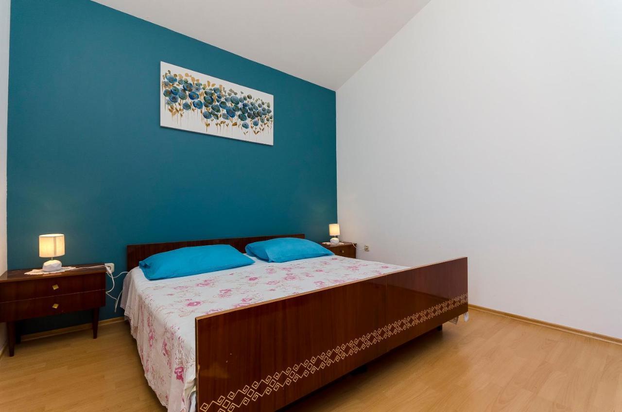 Apartments Milka Slatine Bagian luar foto